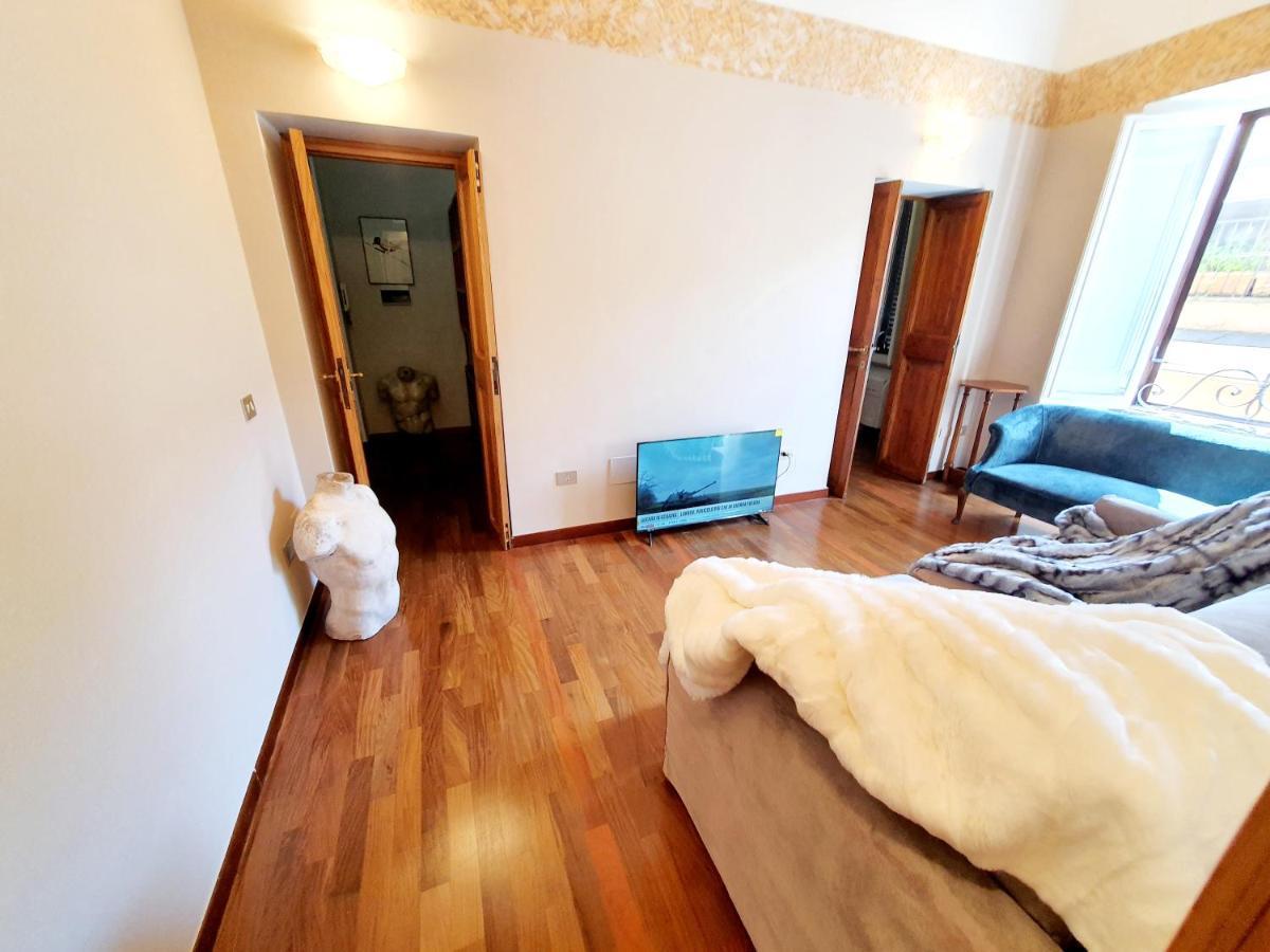 Appartement 1878s By Aat- Luxury Historic House Piazza Di Spagna