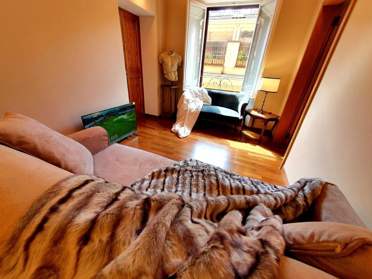 Appartement 1878s By Aat- Luxury Historic House Piazza Di Spagna Rome