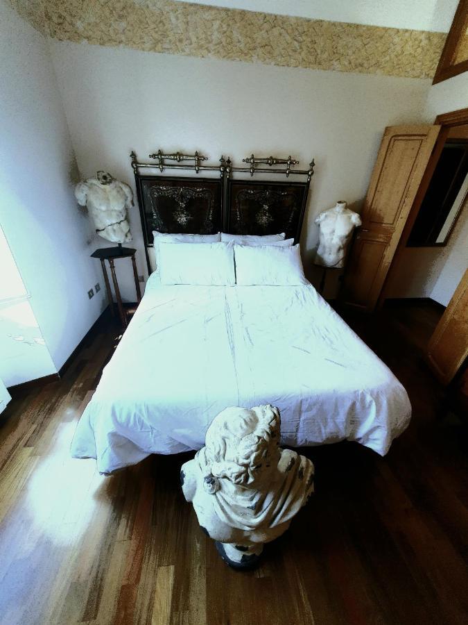 Appartement 1878s By Aat- Luxury Historic House Piazza Di Spagna *